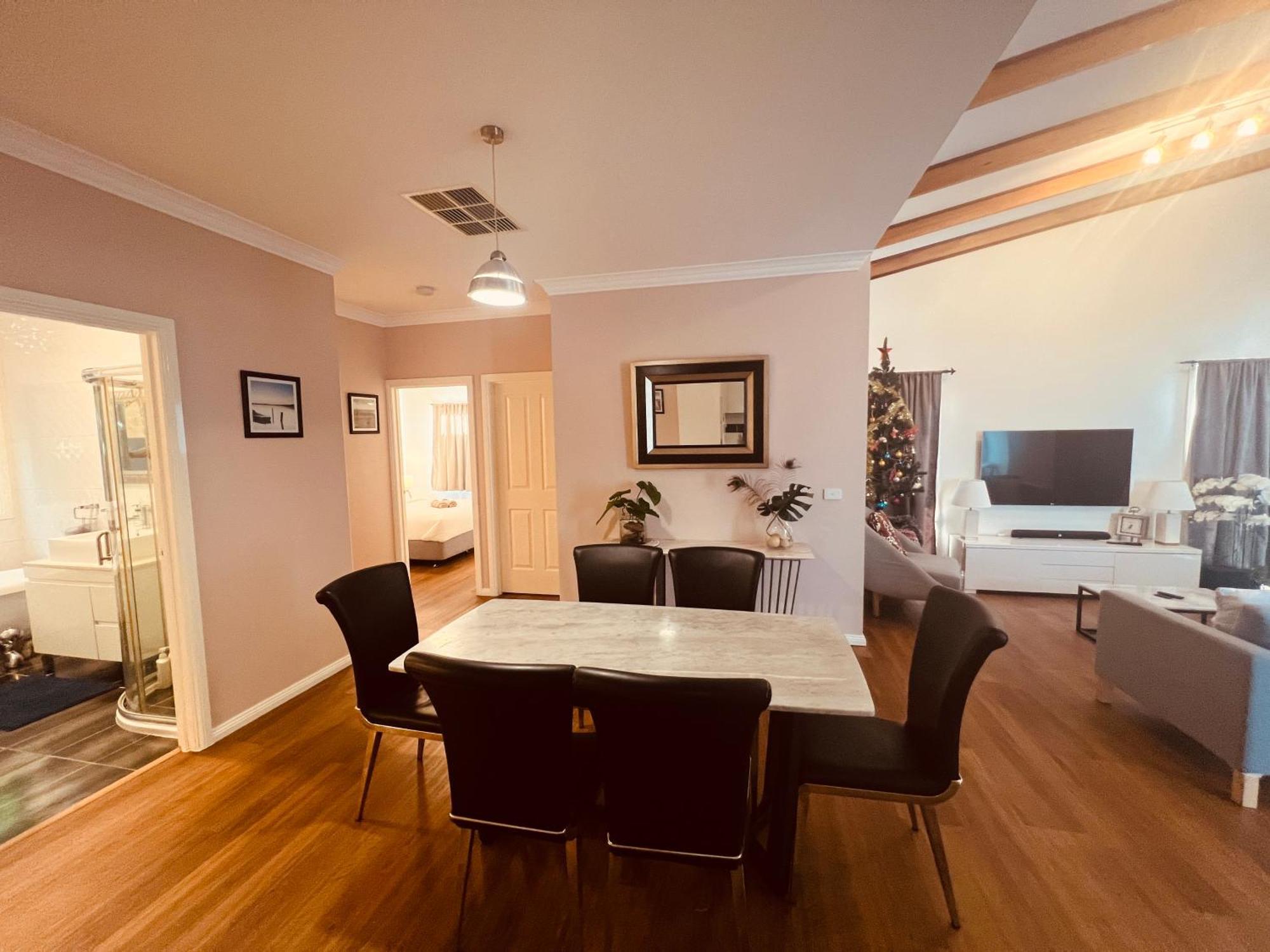 Cosy 4Br Home 15 Minutes Away From Melbourne Airport St Albans Exterior photo